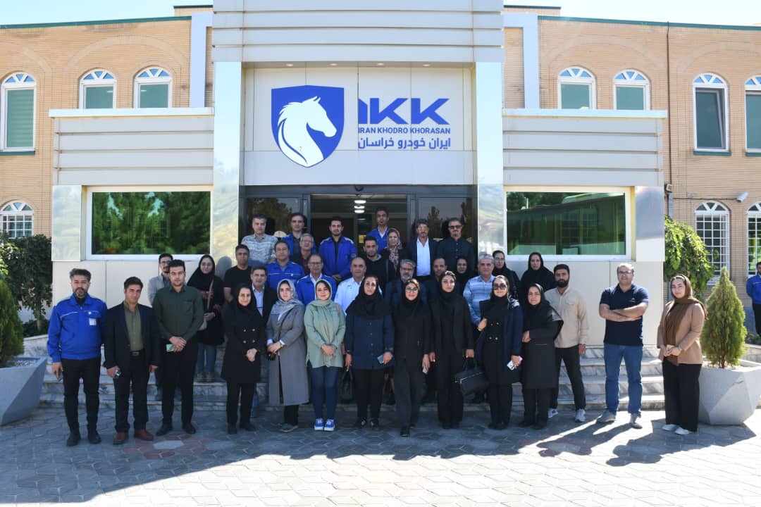 گزارش بازدید اعضا کارگروه از ایران خودرو خراسان