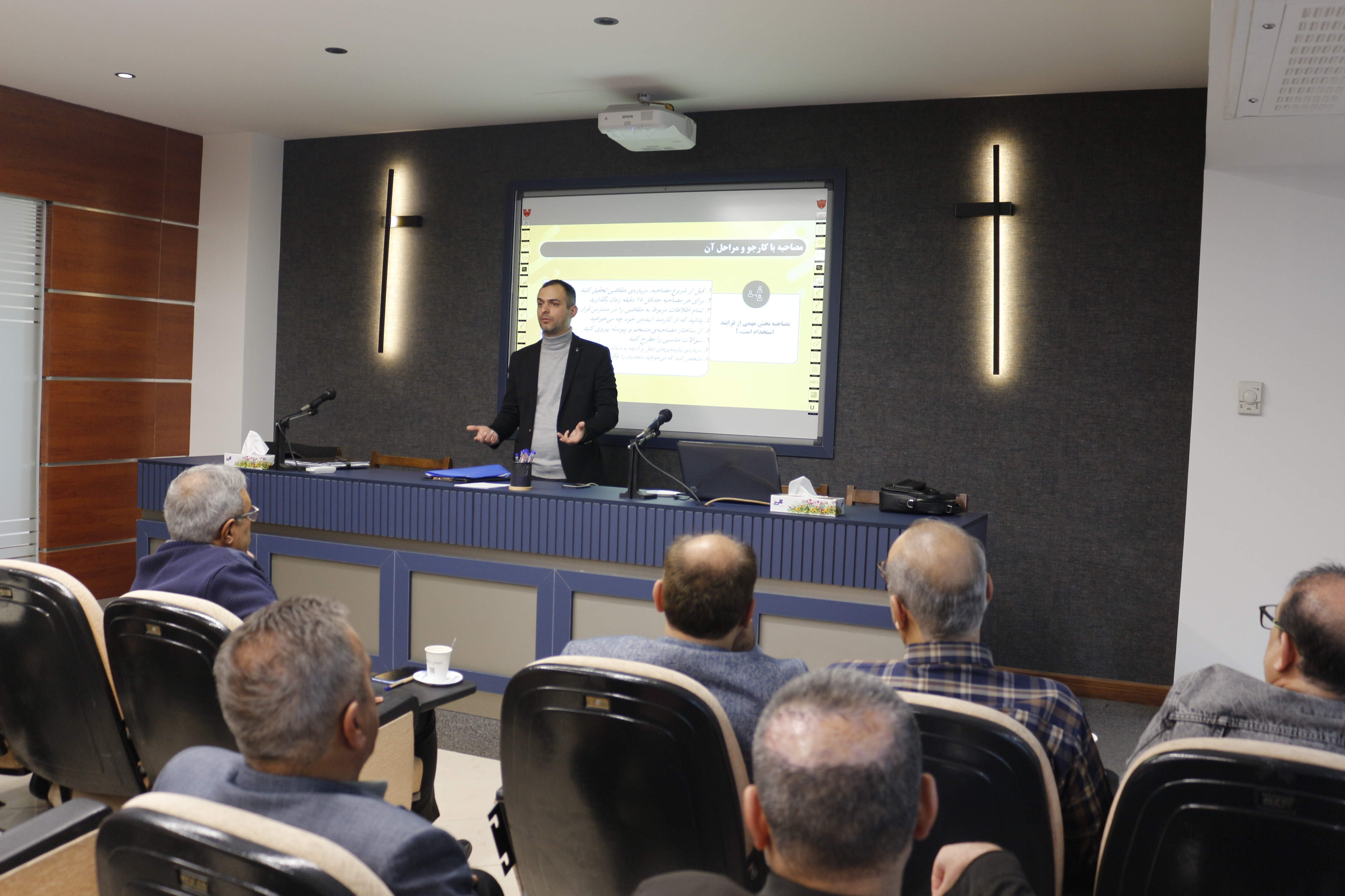 گزارش ششمین جلسه کارگروه مدیریت منابع انسانی و روابط کار